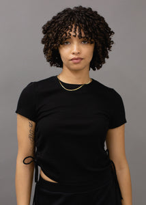 woman wearing ruched crop rib tee in black glee and co